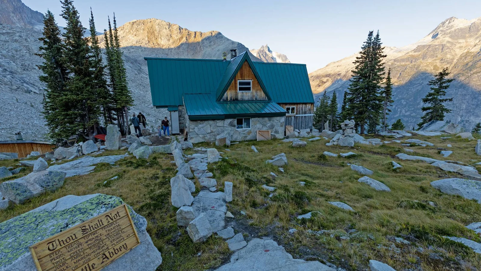 Battle Abbey Lodge backcountry hut photo