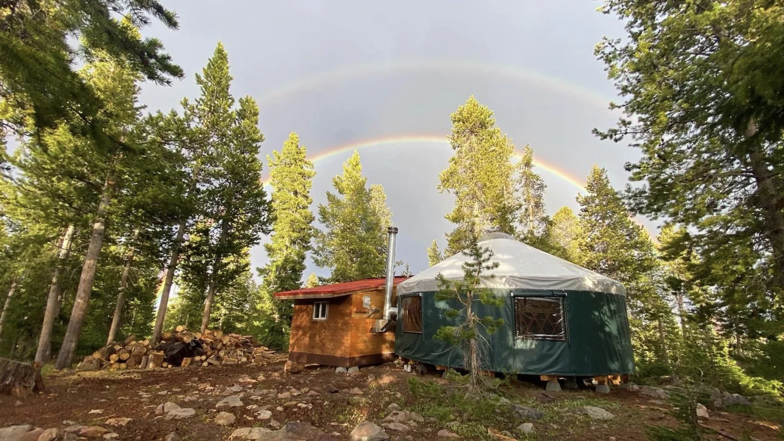 Castle Peak Yurt backcountry hut photo