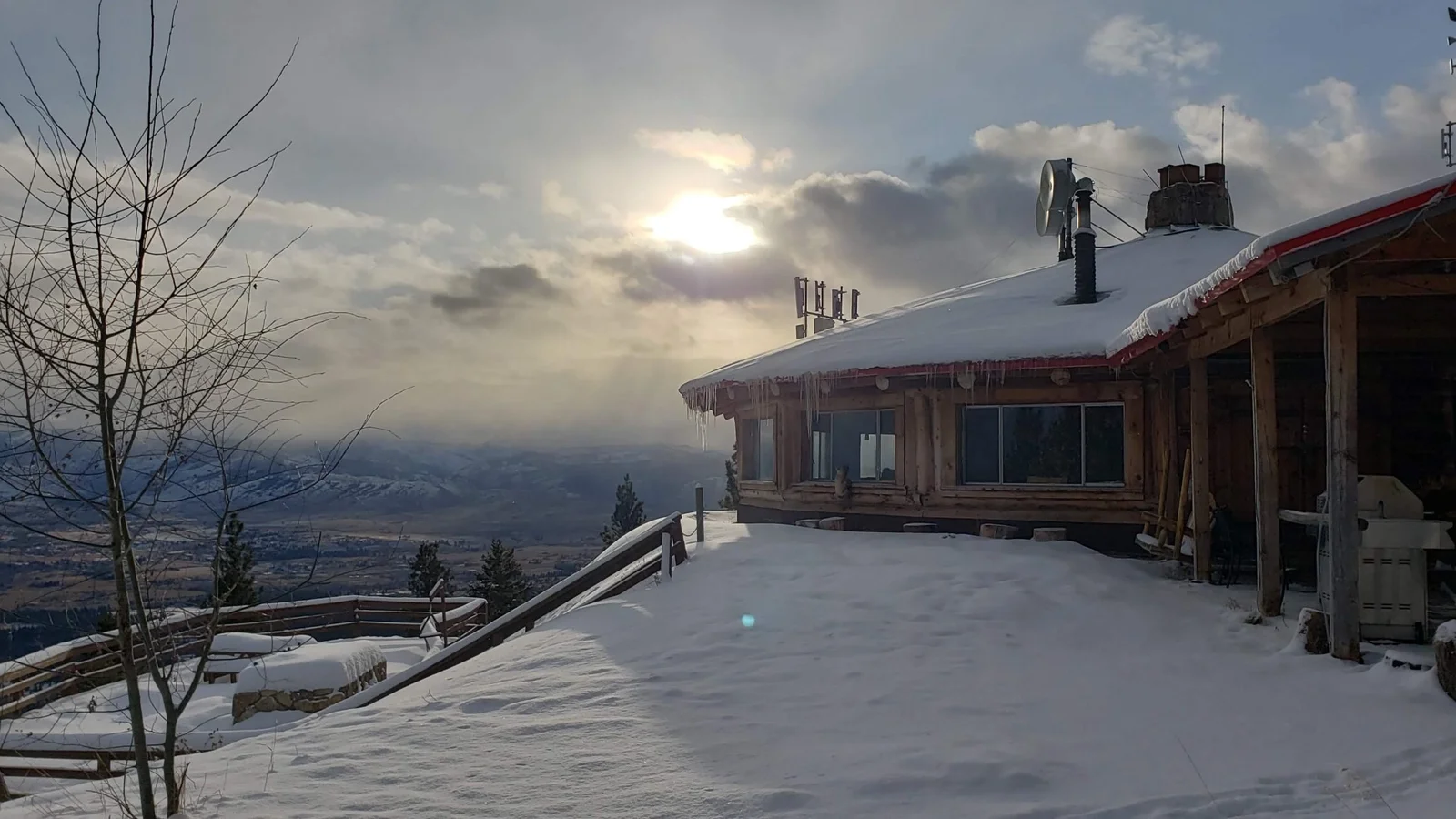 Downing Mountain Lodge backcountry hut photo