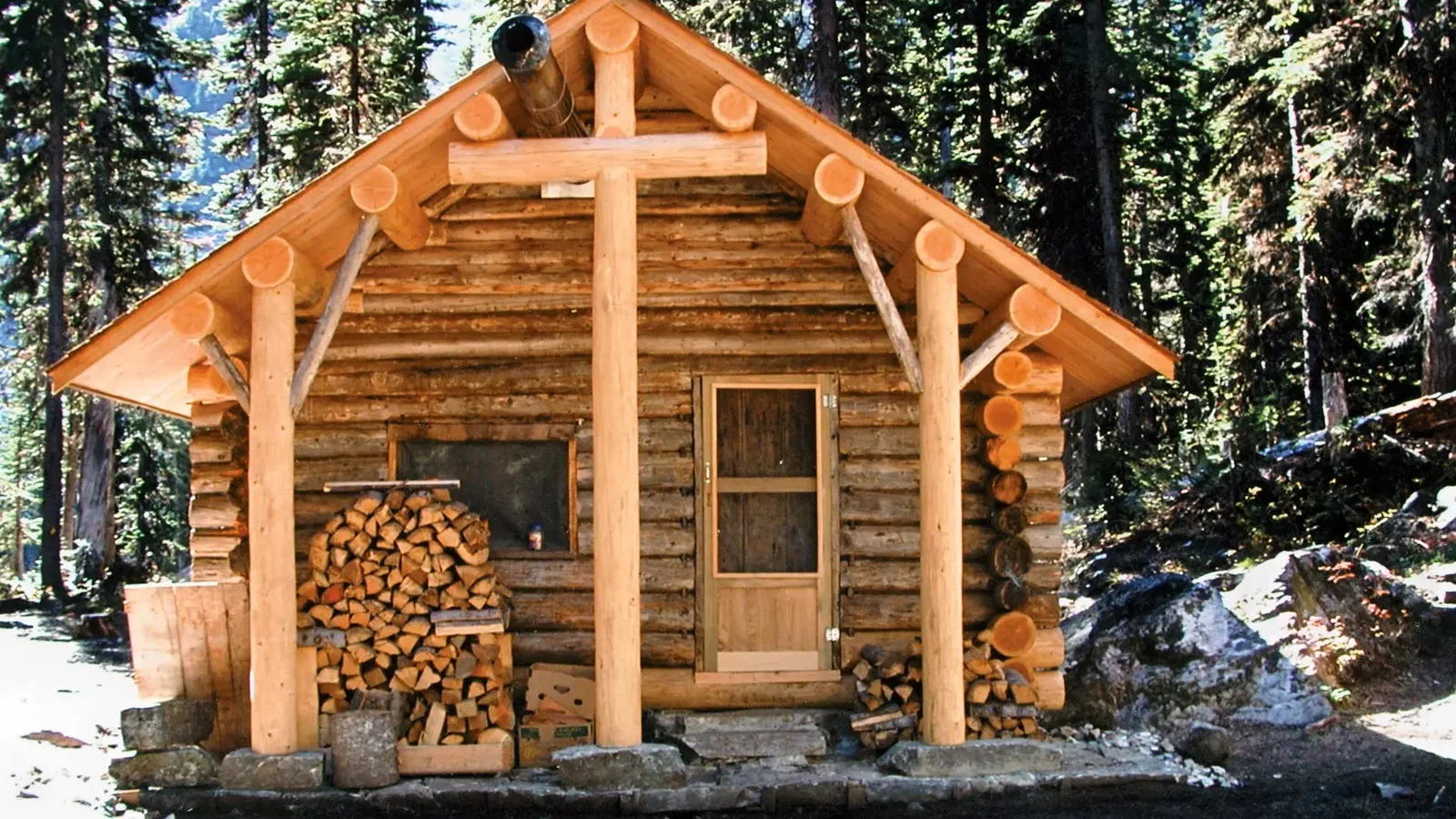 Glacier Circle Cabin backcountry hut photo