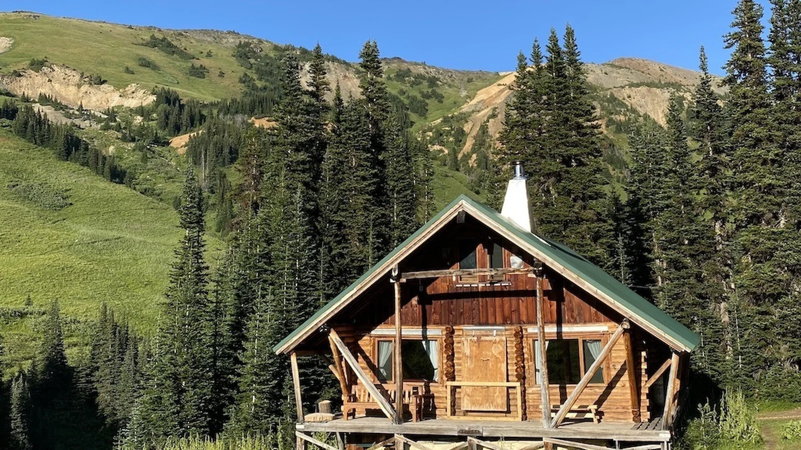 McGillivray Pass Lodge (Whitecap Alpine) backcountry hut photo