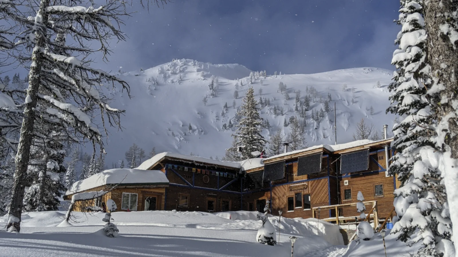Mt. Carlyle Lodge backcountry hut photo