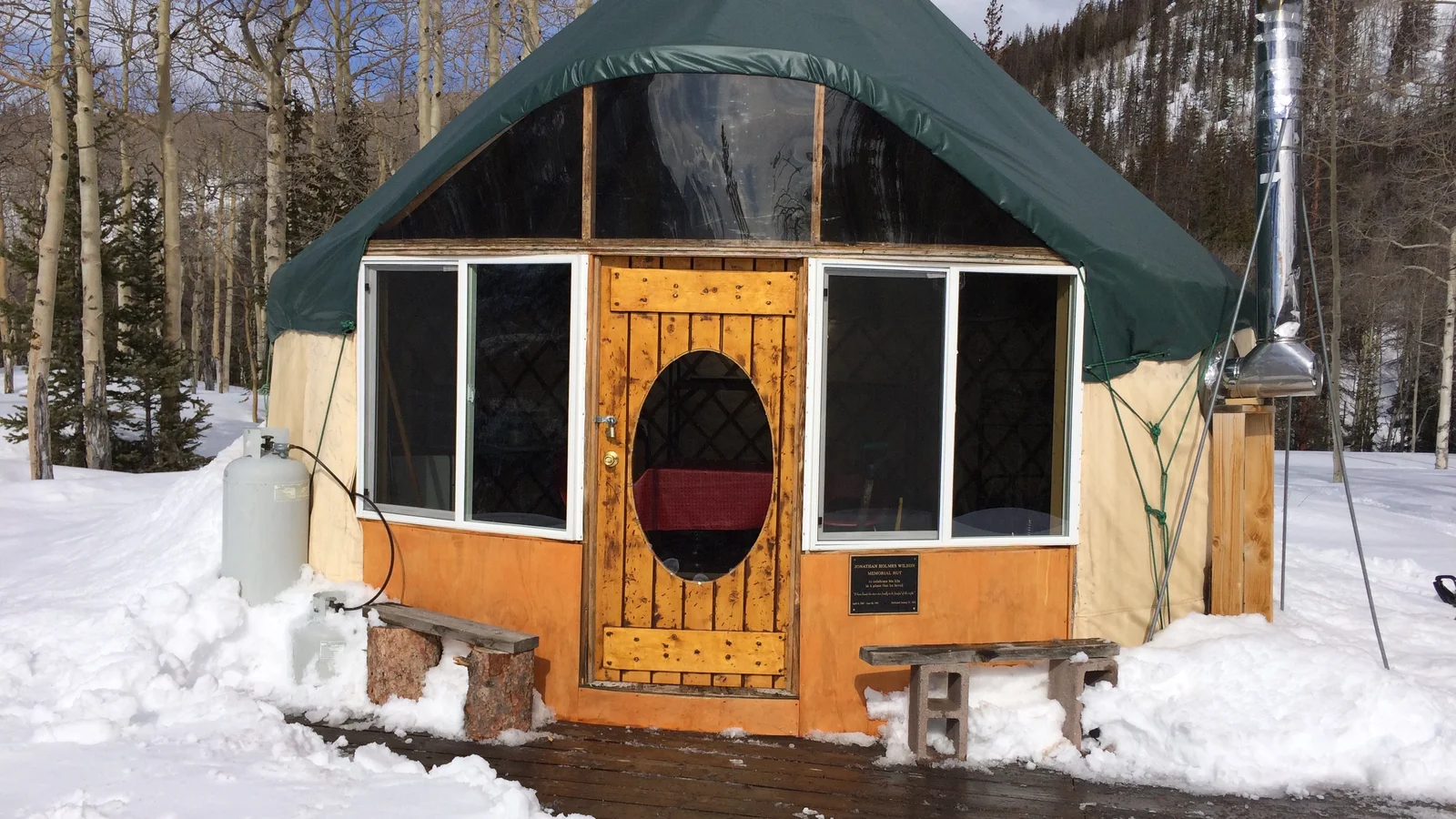 Rambouillet Yurt backcountry hut photo